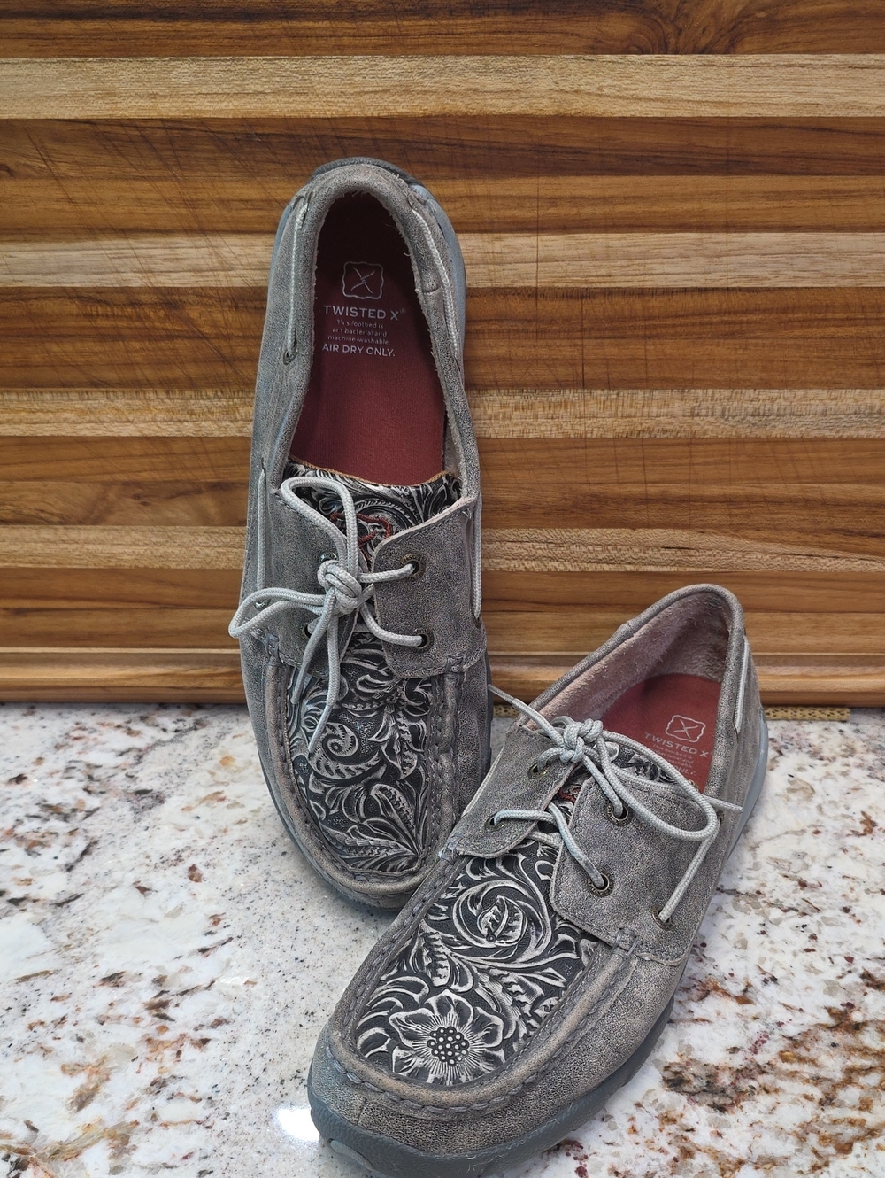 Twisted X Women’s Grey Tooled Driving Mocs WDM0130 – Size 9